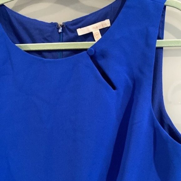 NWT Haryln Flare Leg Crepe Jumpsuit - Picture 9 of 12